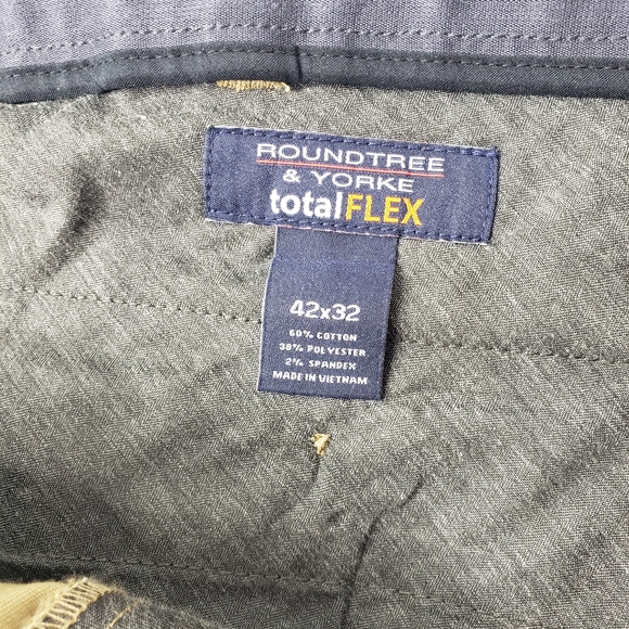 Roundtree and Yorke Total Flex Classic Fit Core Comfort Waistband Cuffed Pleated - Picture 10 of 14